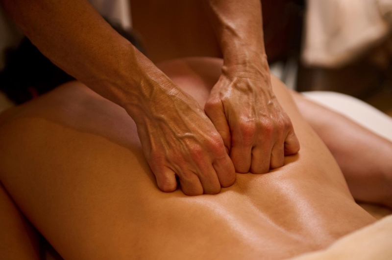 deep tissue massage